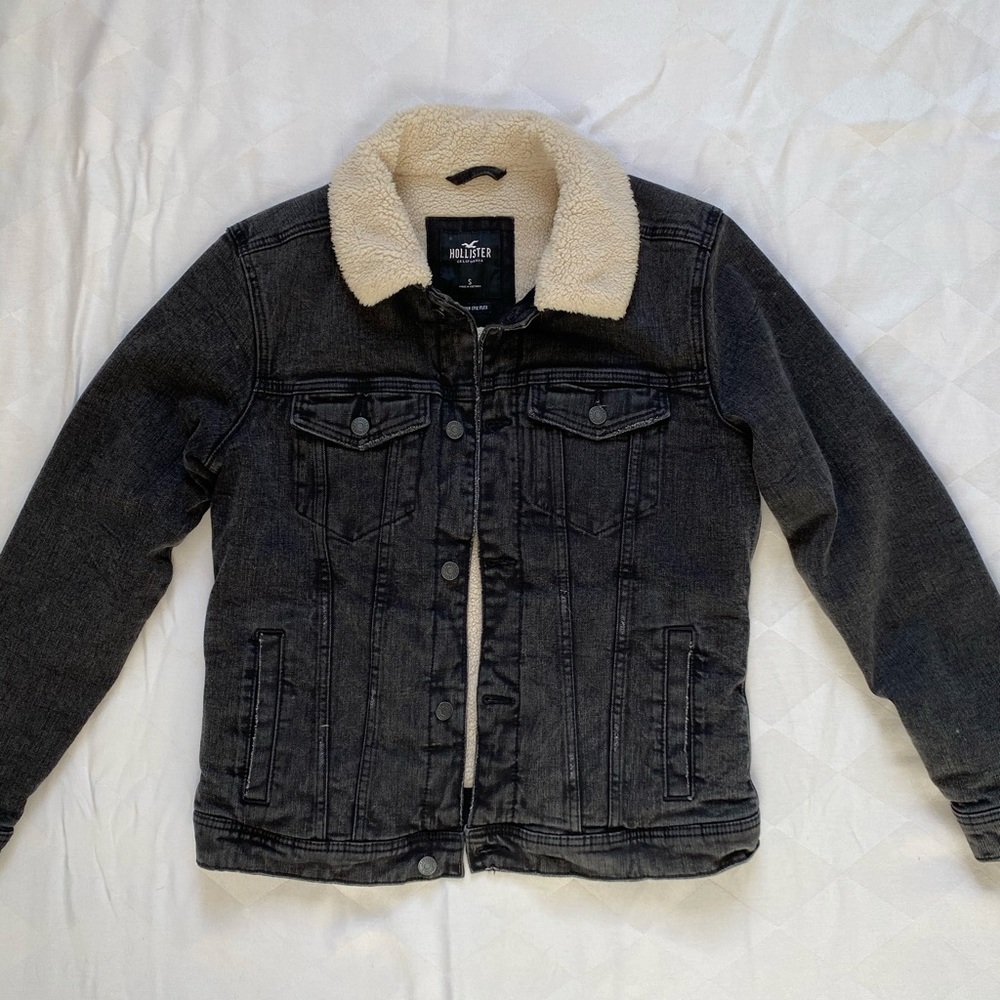 Hollister Sherpa jacket